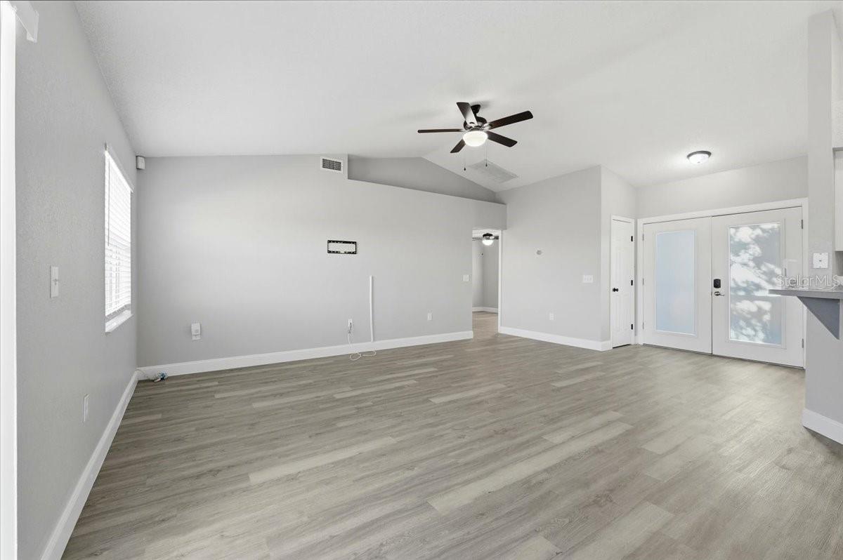 HIGHLAND CREST PH 02 - Residential Lease