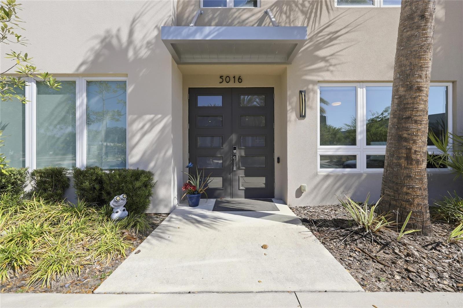 THE VUE AT CELEBRATION POINTE - Residential