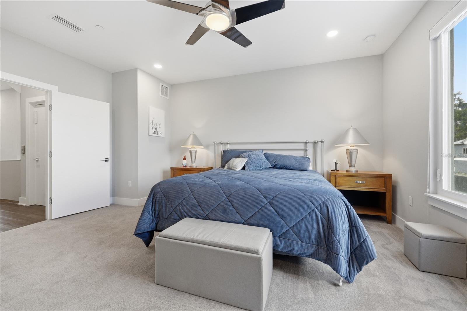 THE VUE AT CELEBRATION POINTE - Residential