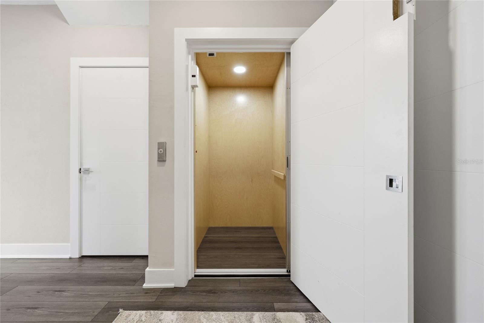 THE VUE AT CELEBRATION POINTE - Residential