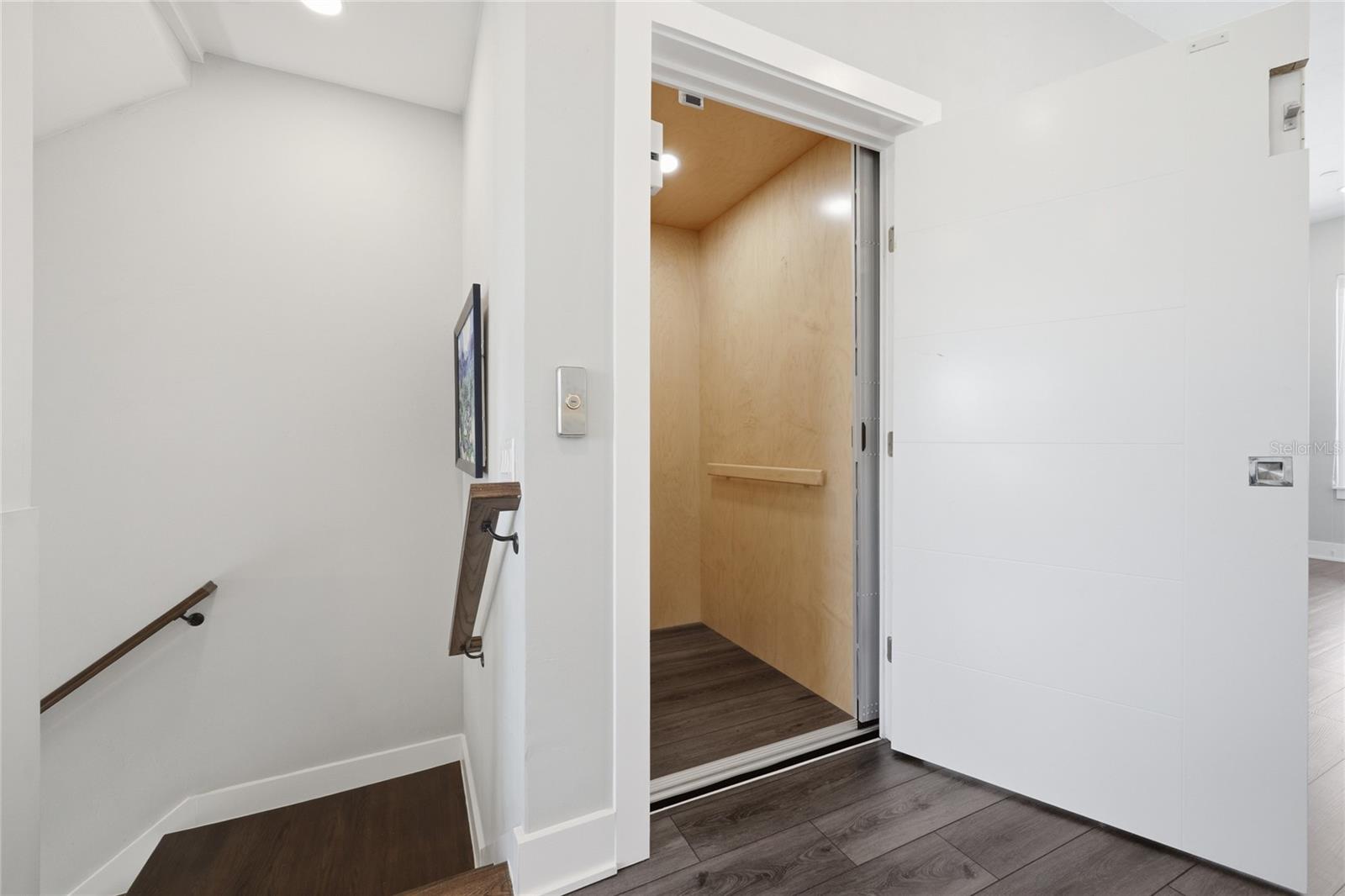 THE VUE AT CELEBRATION POINTE - Residential