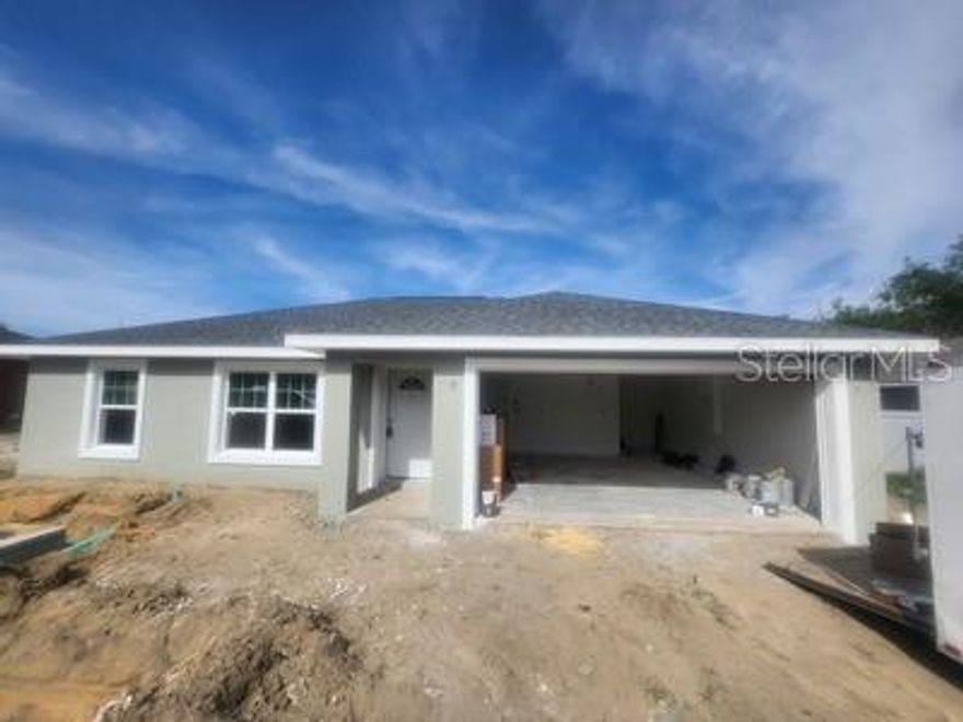 Under Construction. Look no further. This 2026 NEW block home in Belleview Heights Estates is the one GREAT price, price to sell. Vinyl fence. Close to shopping, hotels, hospital, restaurants, Lake Weir. Just minutes from The Villages. Easy access to Hwy 75/Turnpike.