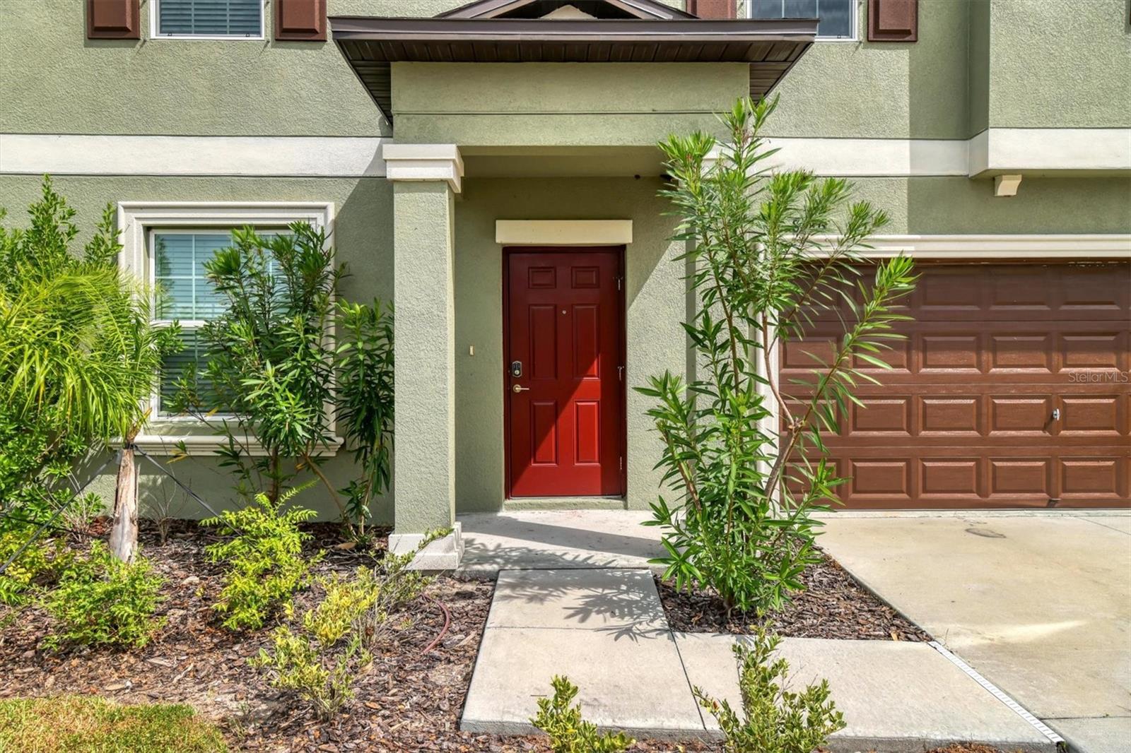 PRAVELA - Residential Lease