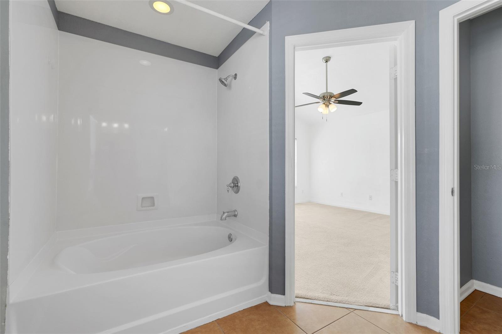 SPRING ISLE - Residential