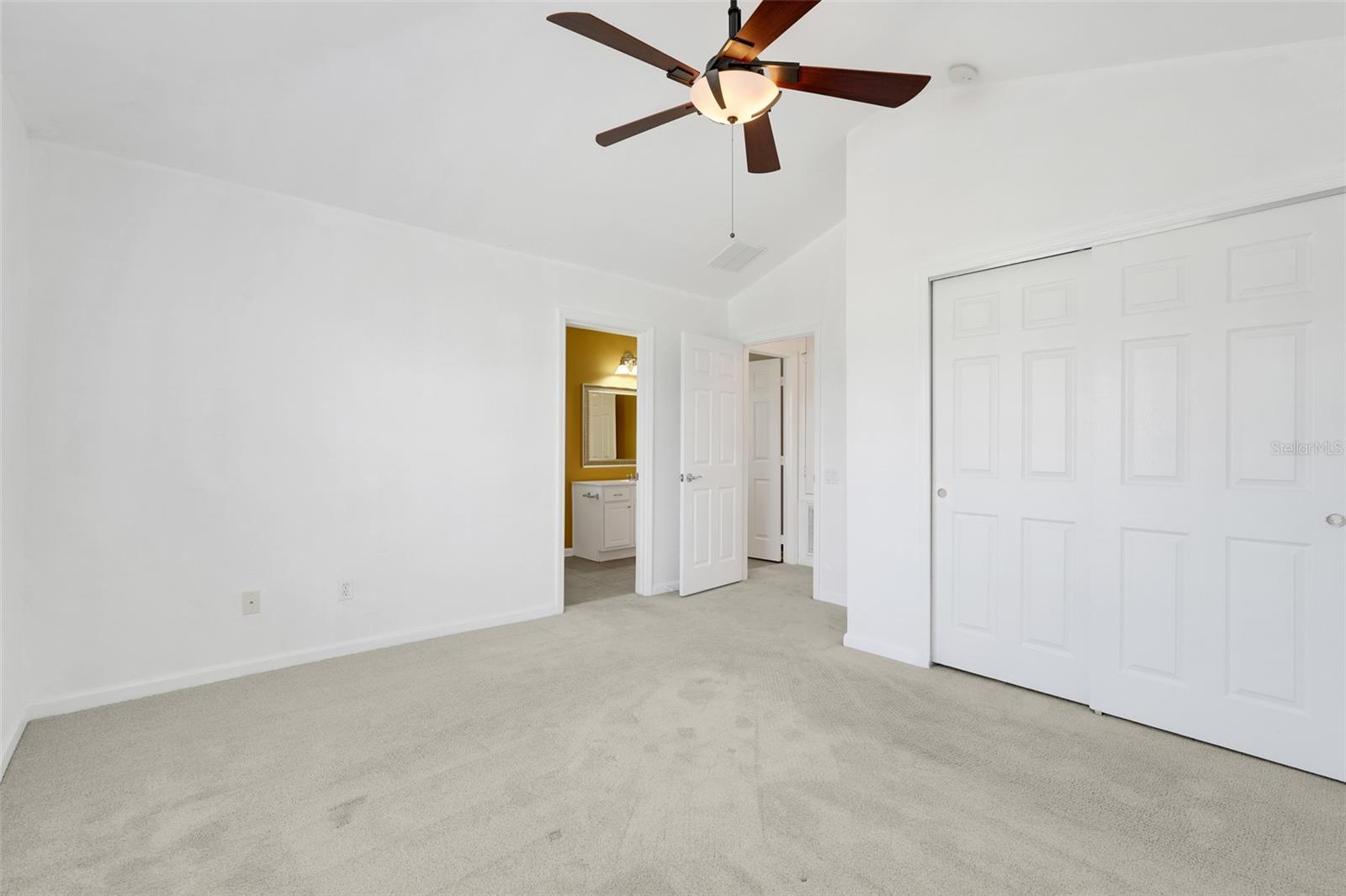 SPRING ISLE - Residential