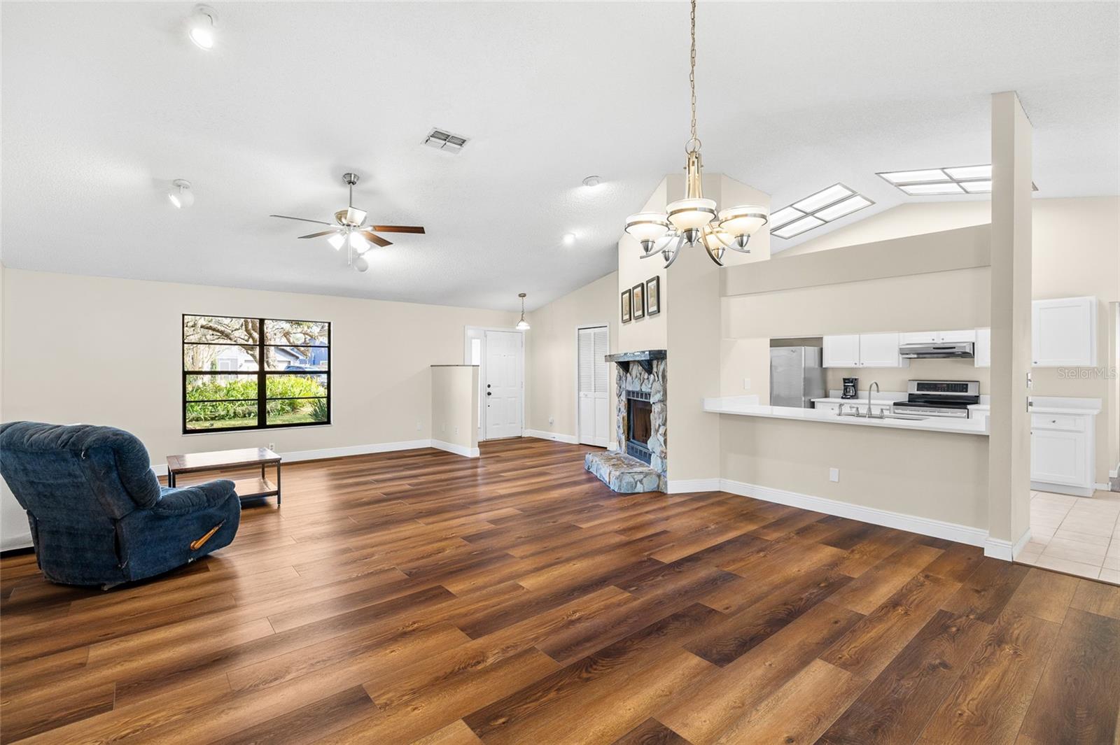 DOVE HOLLOW-UNIT II - Residential