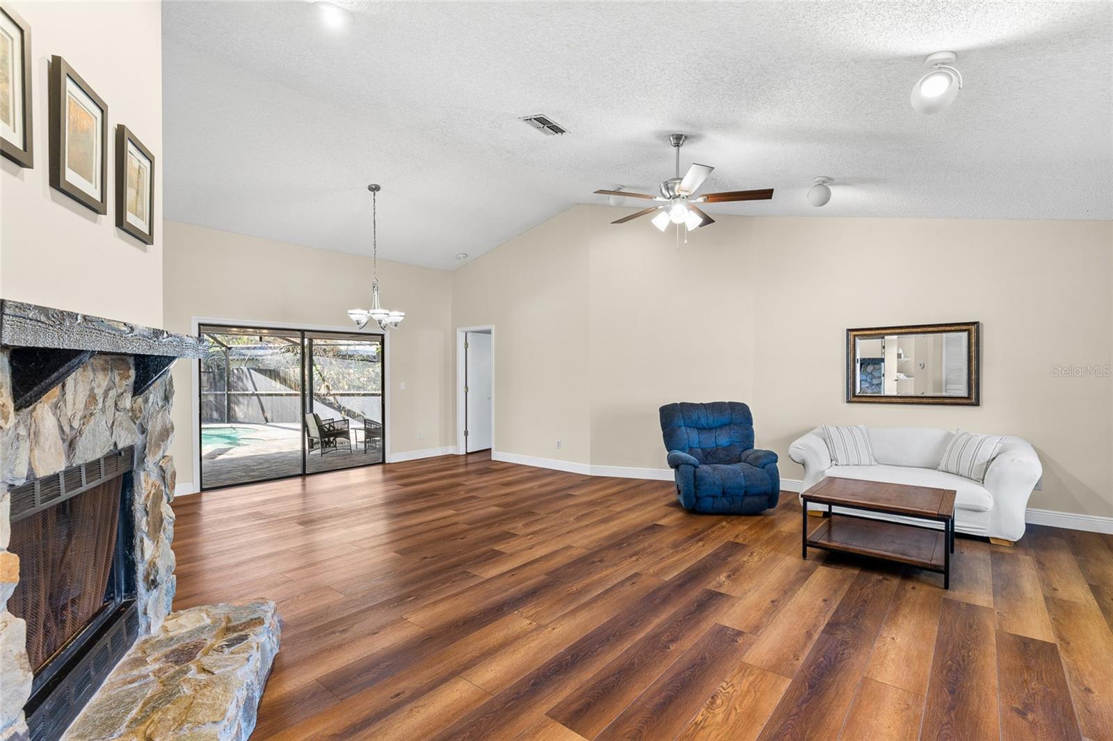 DOVE HOLLOW-UNIT II - Residential