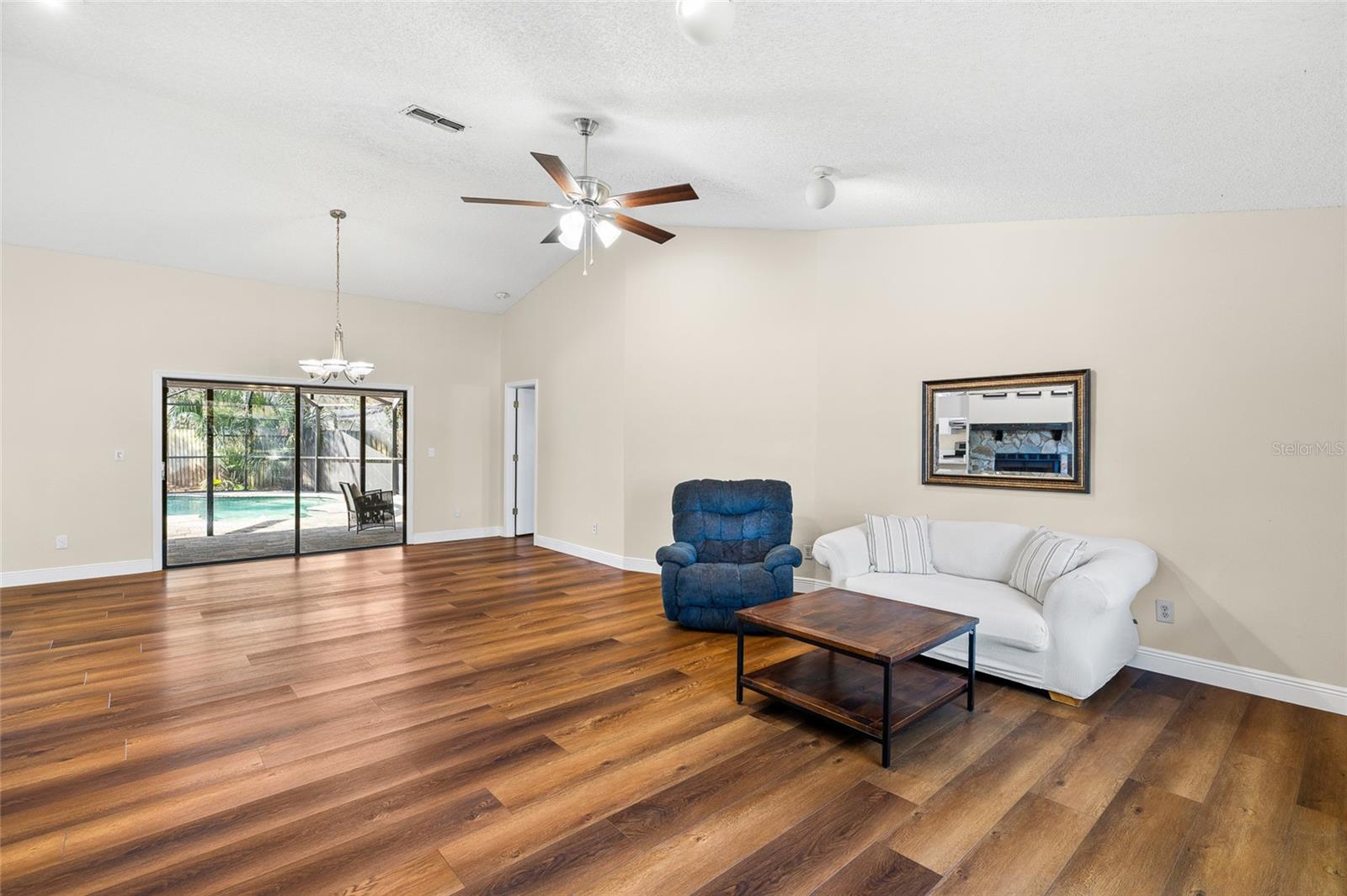 DOVE HOLLOW-UNIT II - Residential