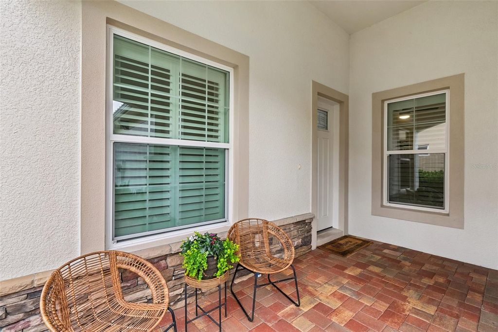 Photo of 121 Colebrook Court, Venice, FL 34292 (MLS # N6139537)
