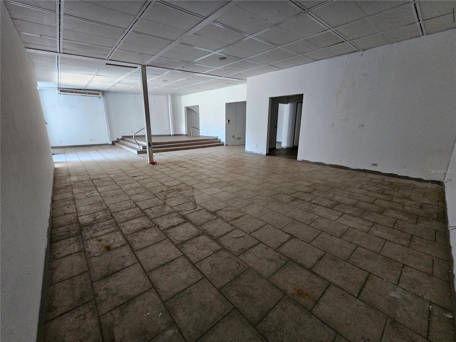 151 ROOSEVELT AVE - 160 O'NEIL ST. - Commercial Sale