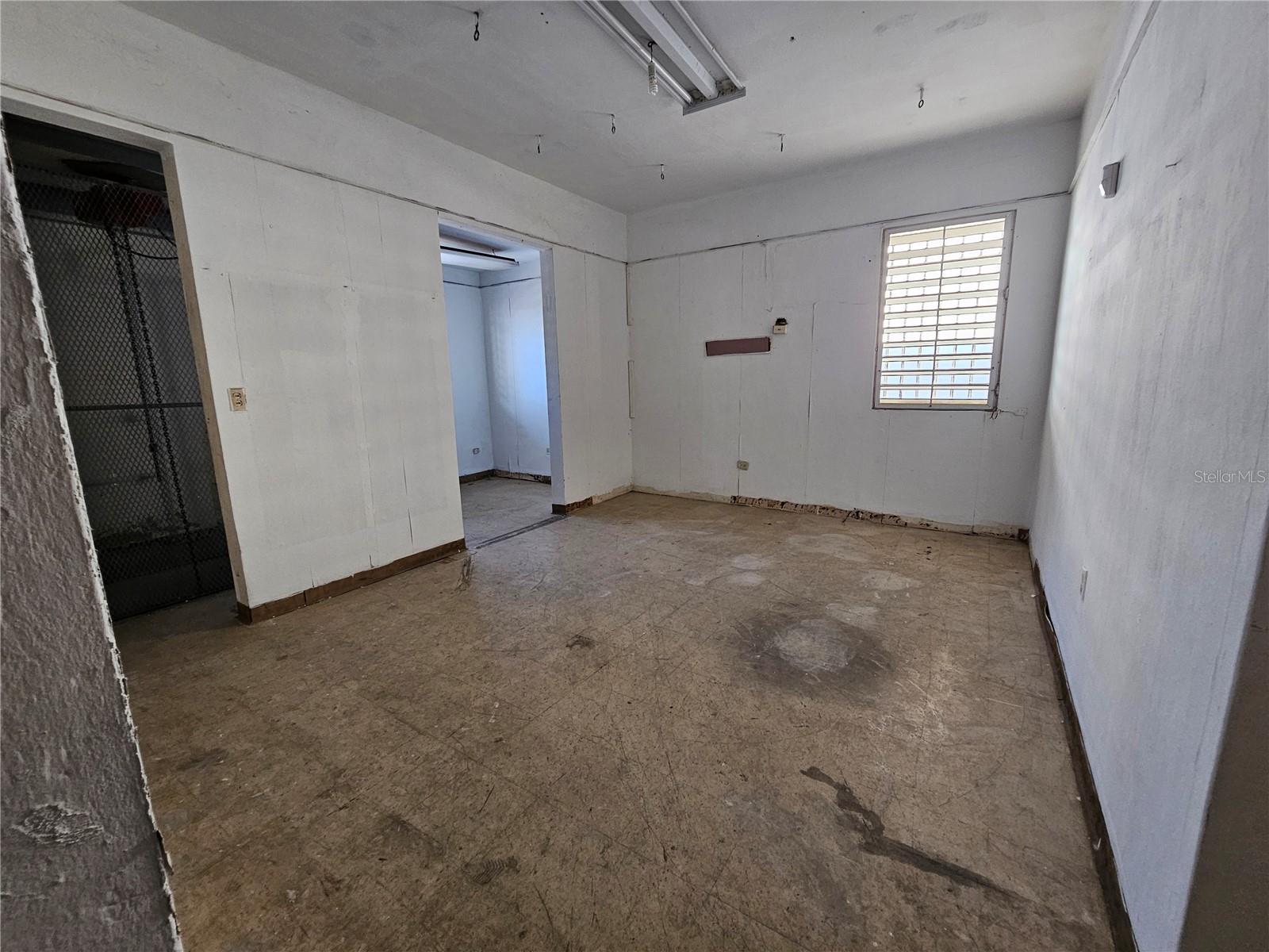 151 ROOSEVELT AVE - 160 O'NEIL ST. - Commercial Sale