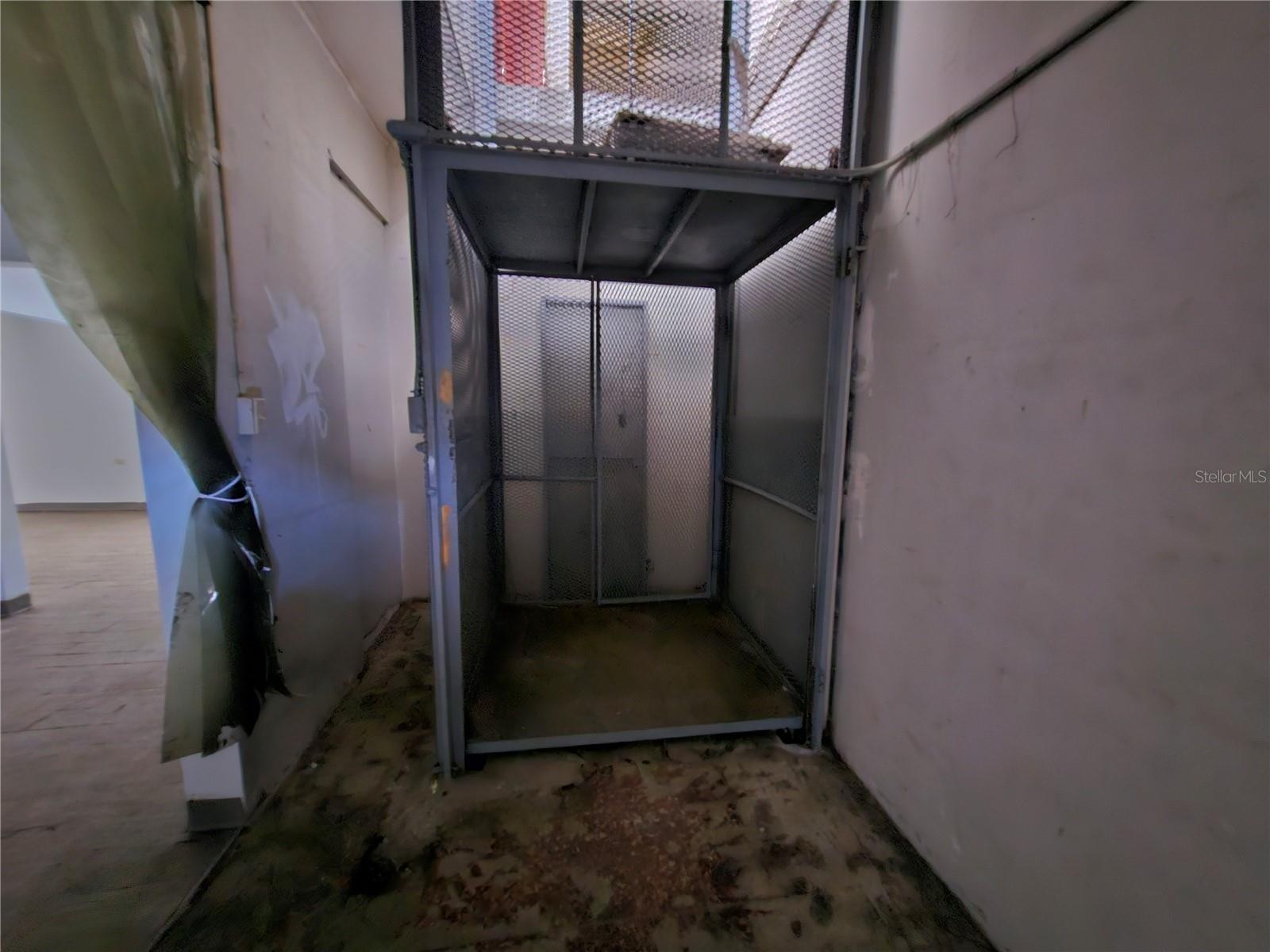 151 ROOSEVELT AVE - 160 O'NEIL ST. - Commercial Sale