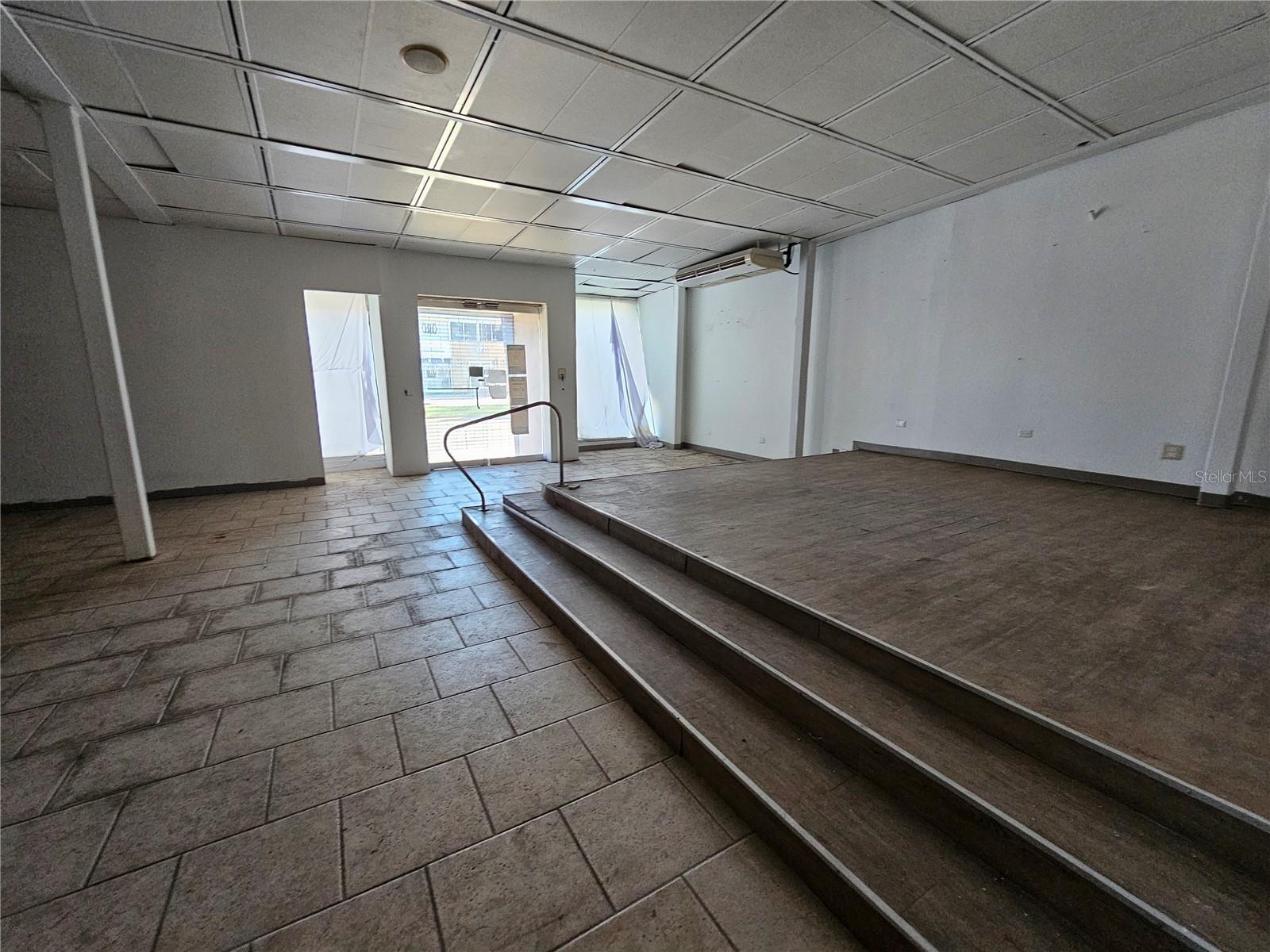 151 ROOSEVELT AVE - 160 O'NEIL ST. - Commercial Sale