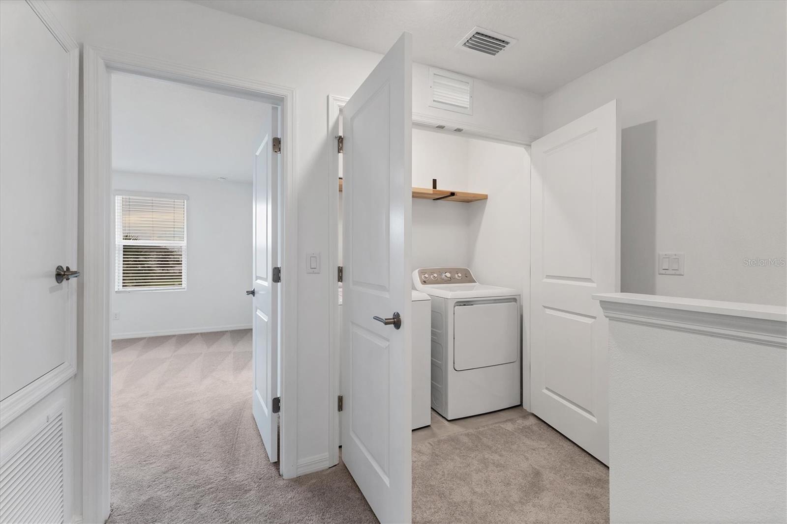 TOWNHOMES/AZARIO - Residential Lease