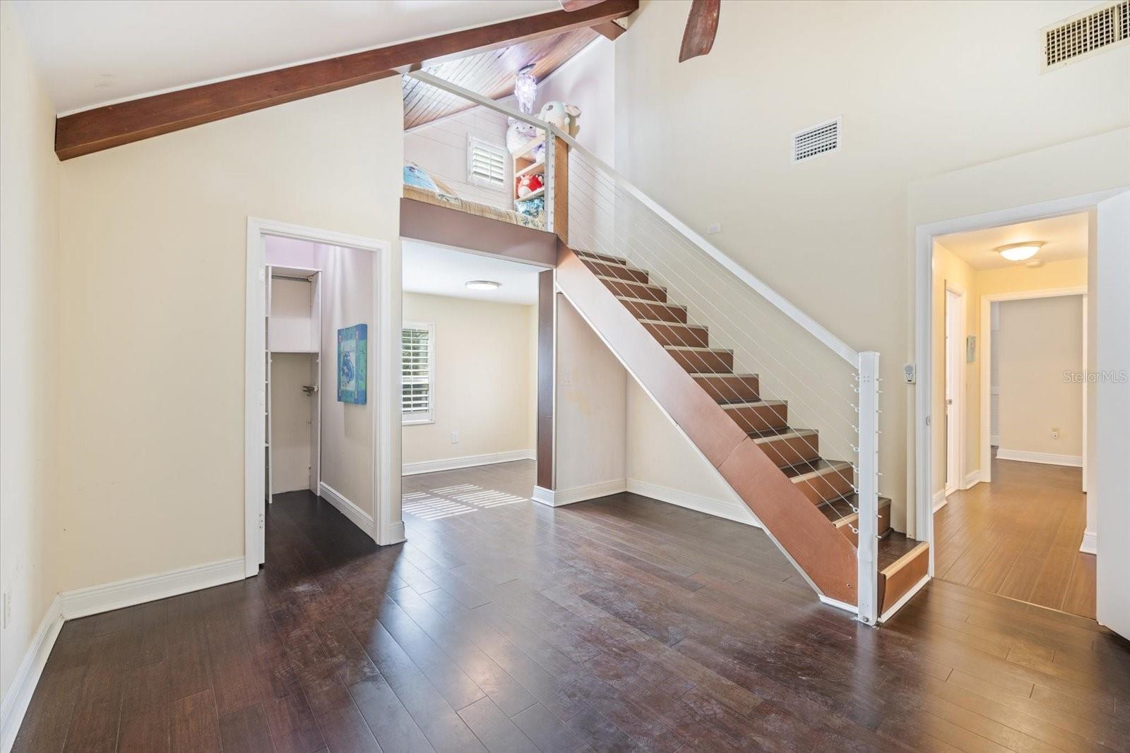 ACREAGE & UNREC - Residential