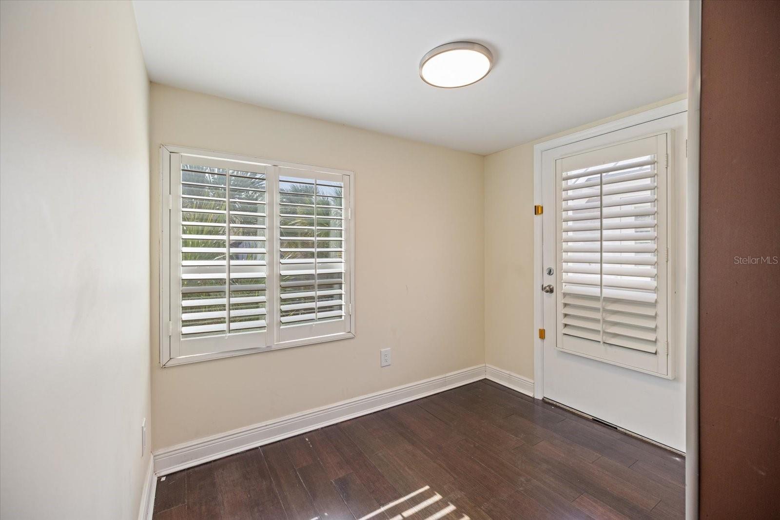 ACREAGE & UNREC - Residential