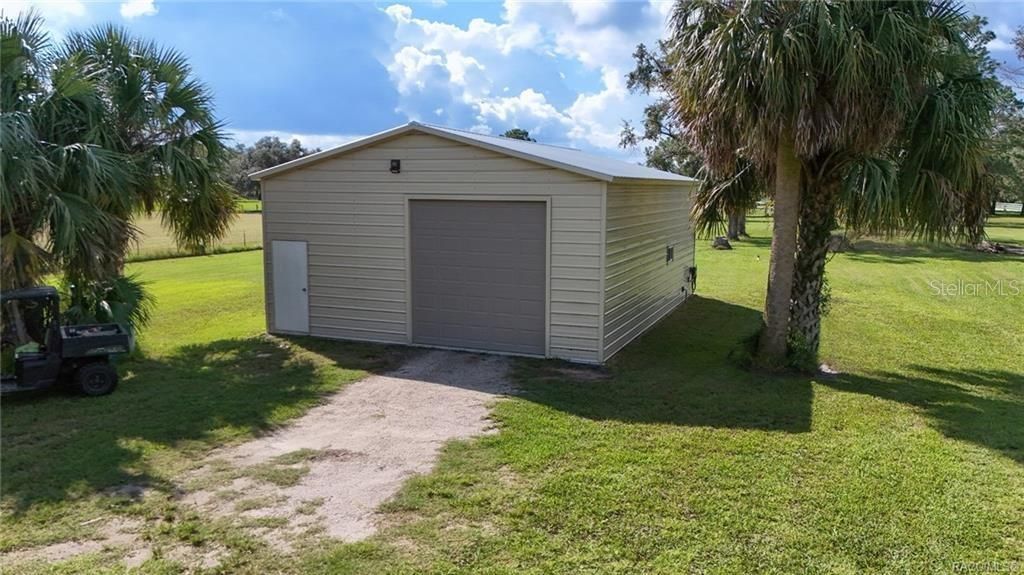 Photo of 20271 SE 81st Terrace, Inglis, FL 34449 (MLS # W7882228)