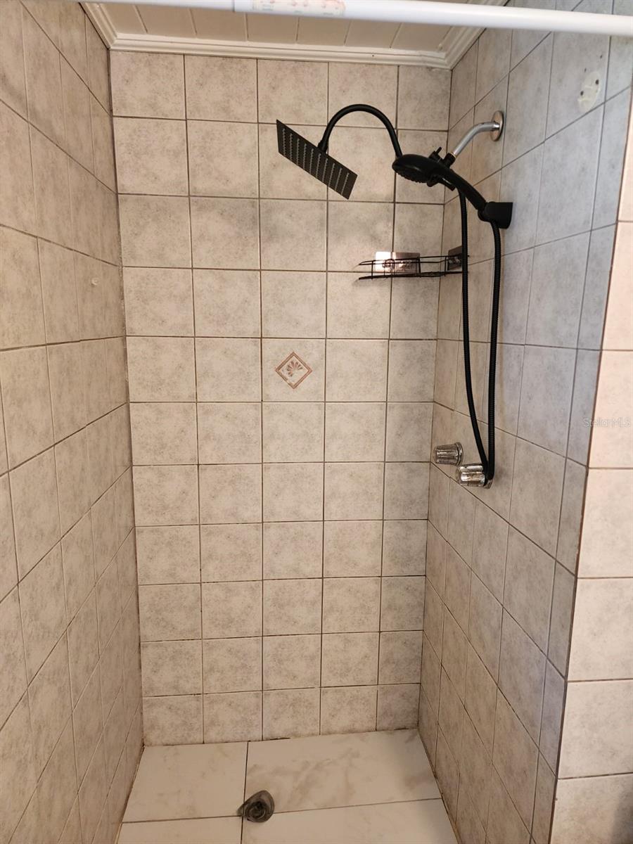 JOSE PARK SUB - Residential Lease