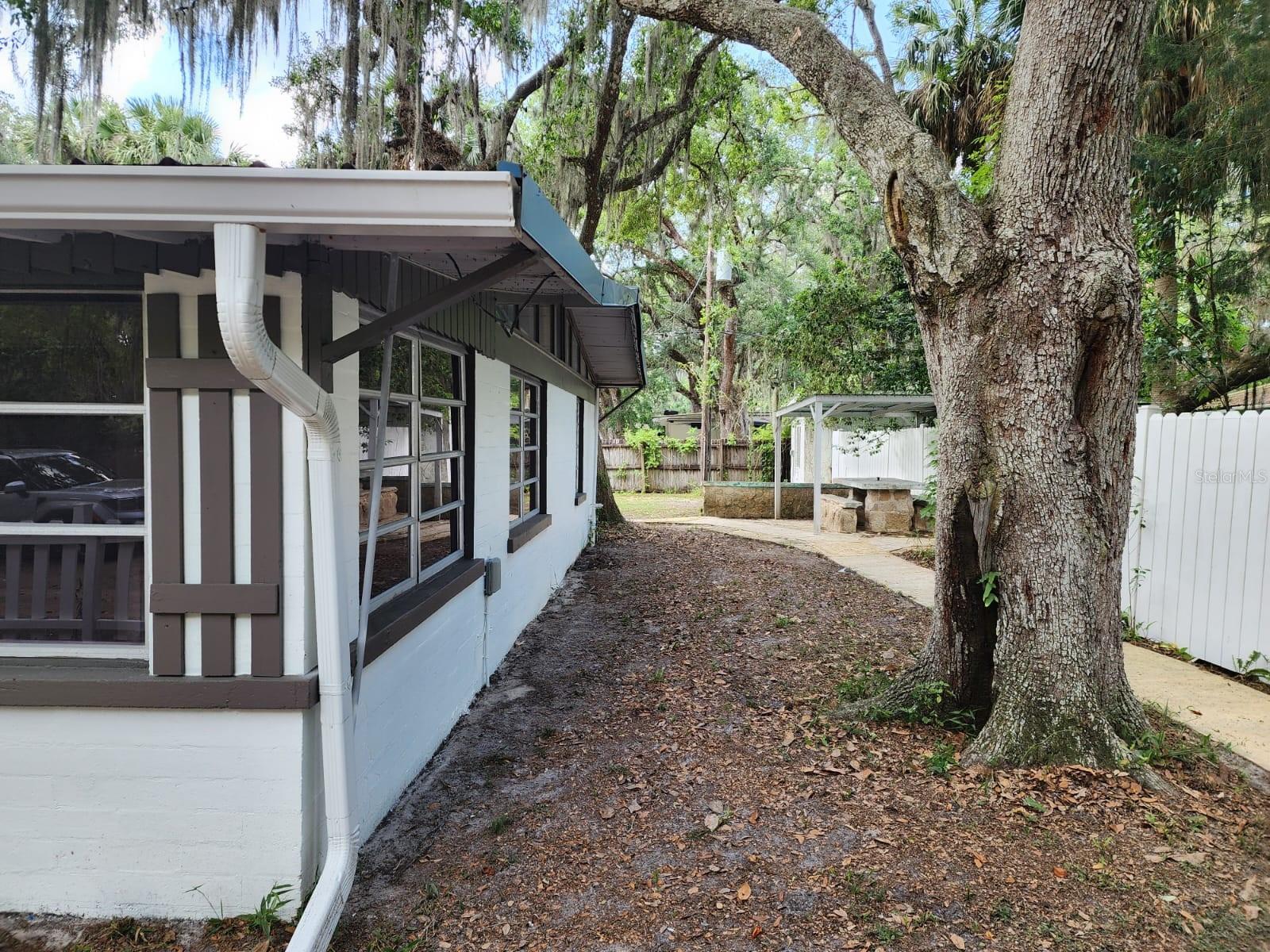 JOSE PARK SUB - Residential Lease