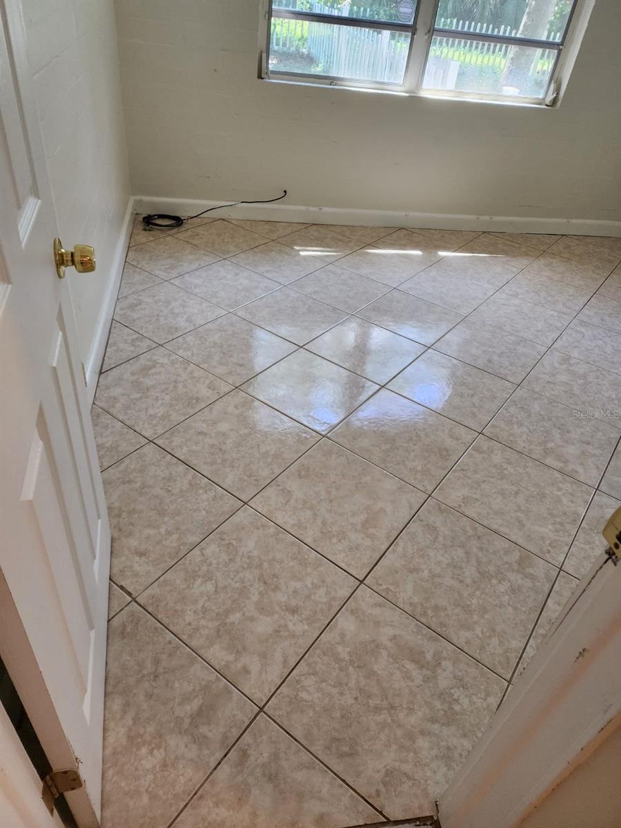 JOSE PARK SUB - Residential Lease