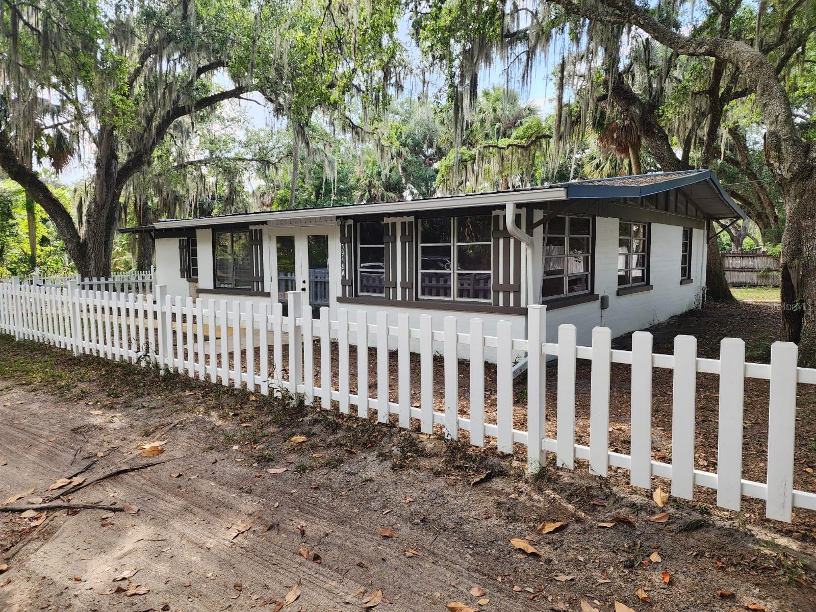 JOSE PARK SUB - Residential Lease