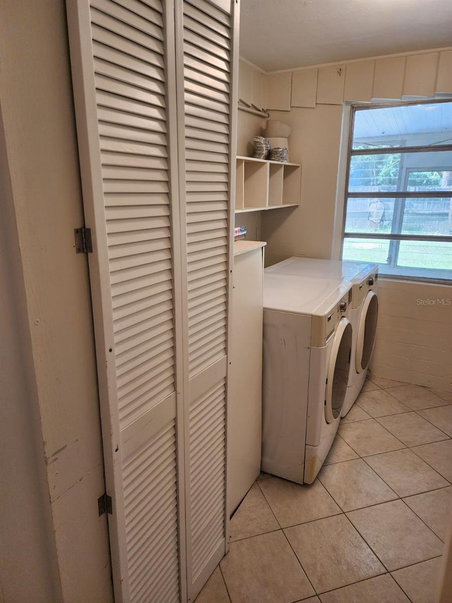 JOSE PARK SUB - Residential Lease