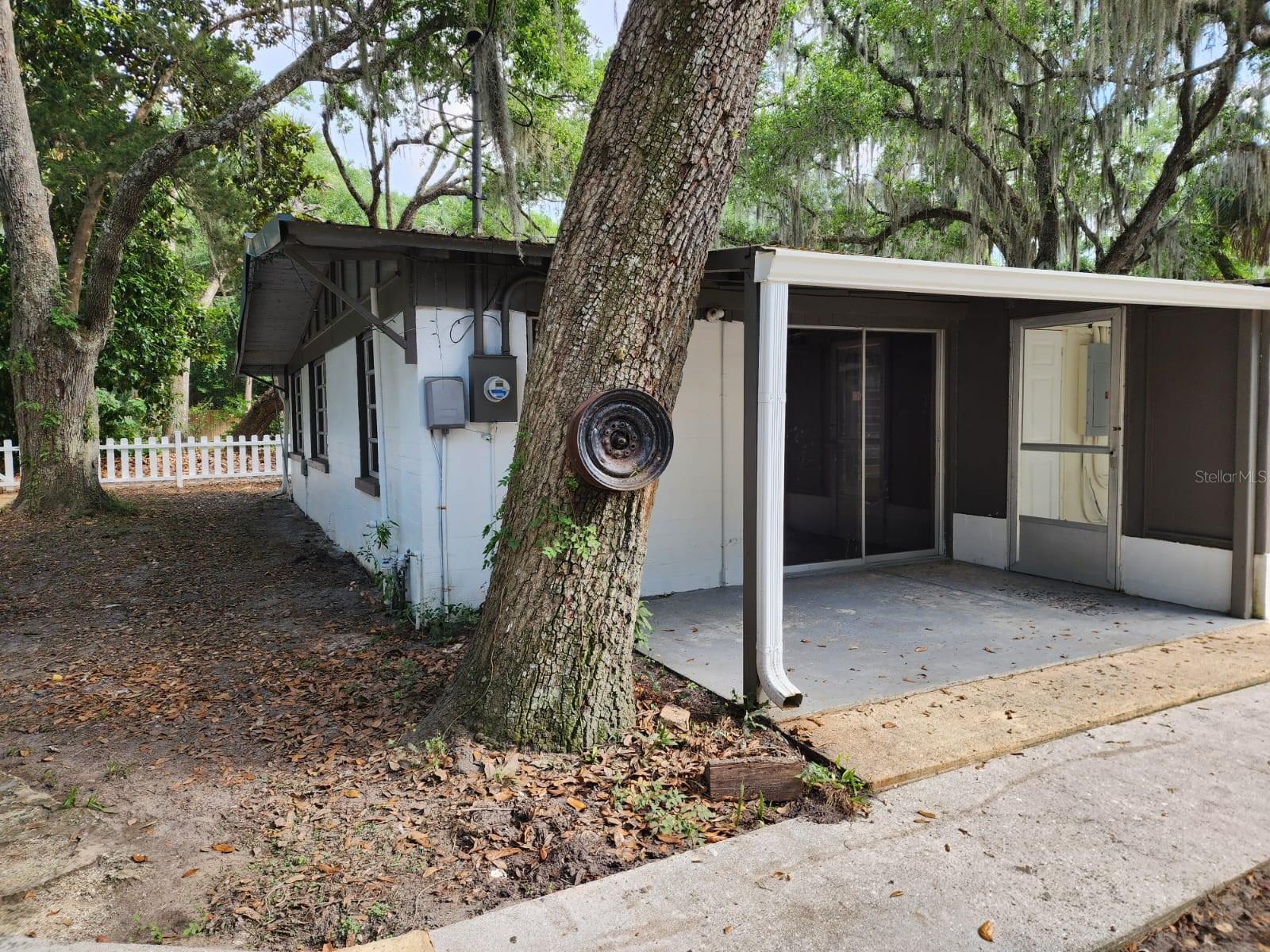 JOSE PARK SUB - Residential Lease