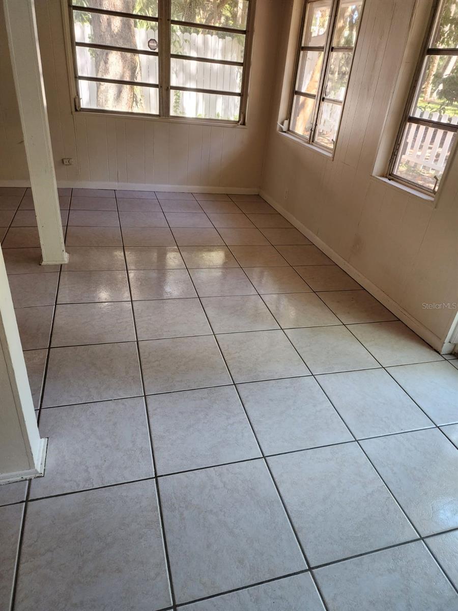 JOSE PARK SUB - Residential Lease