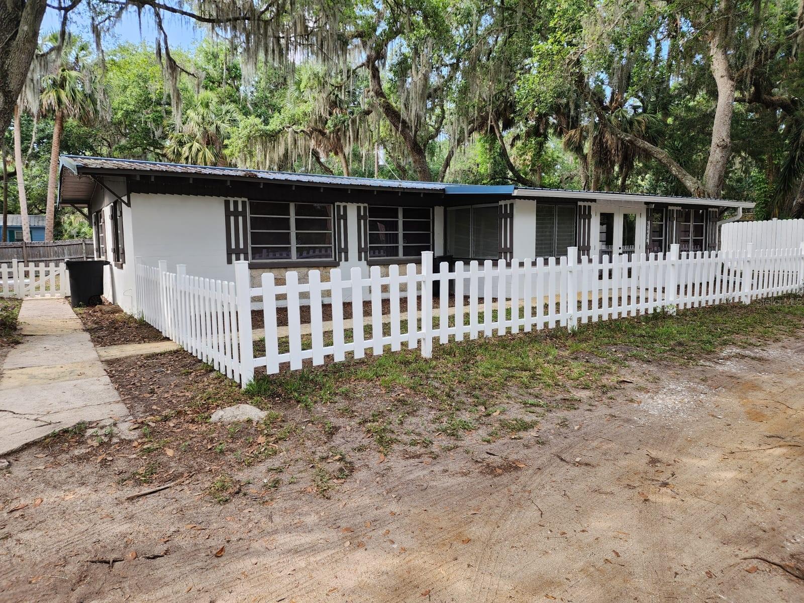 JOSE PARK SUB - Residential Lease