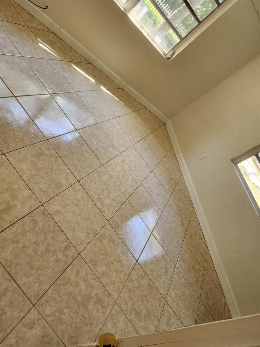 JOSE PARK SUB - Residential Lease