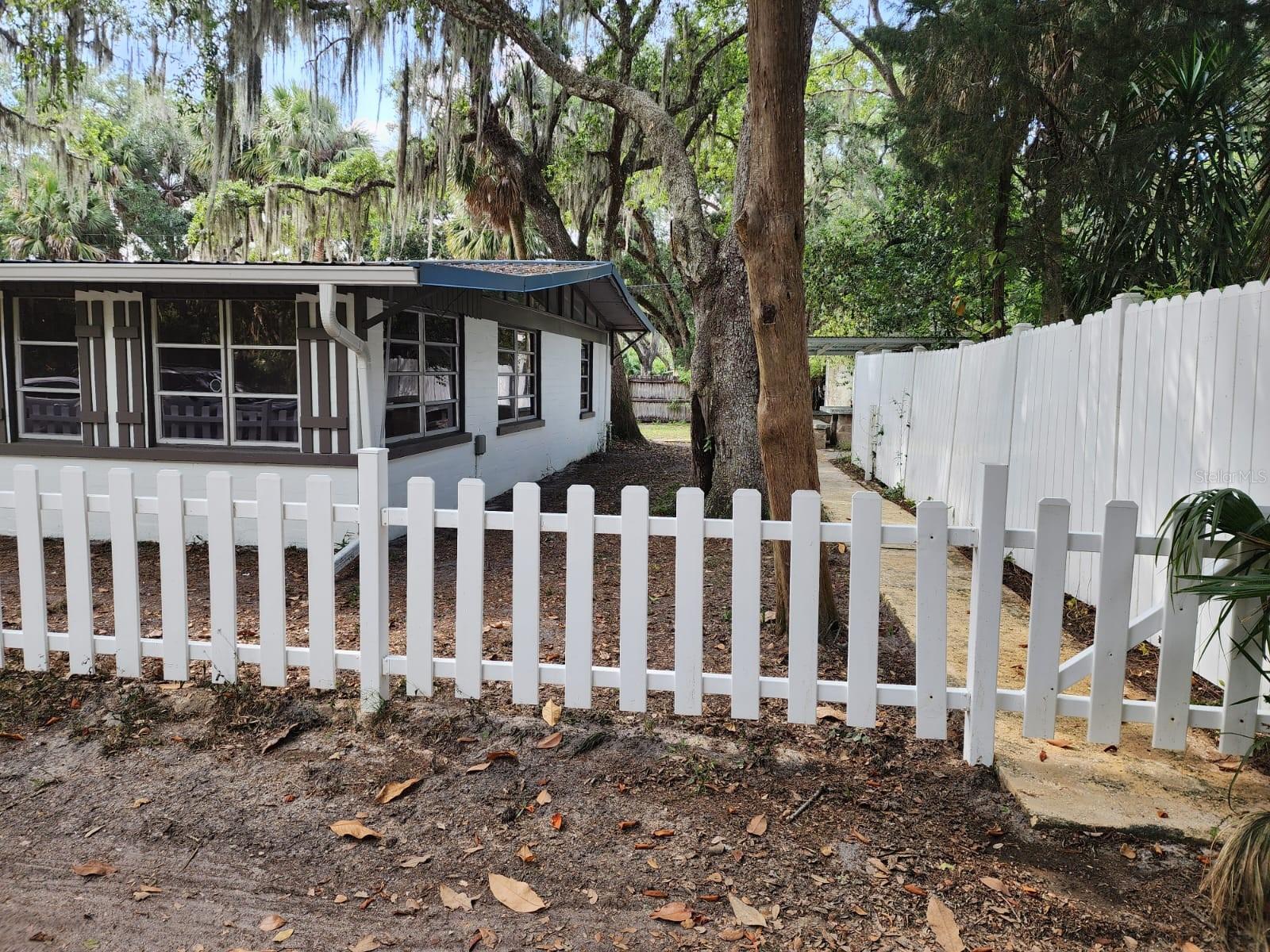 JOSE PARK SUB - Residential Lease