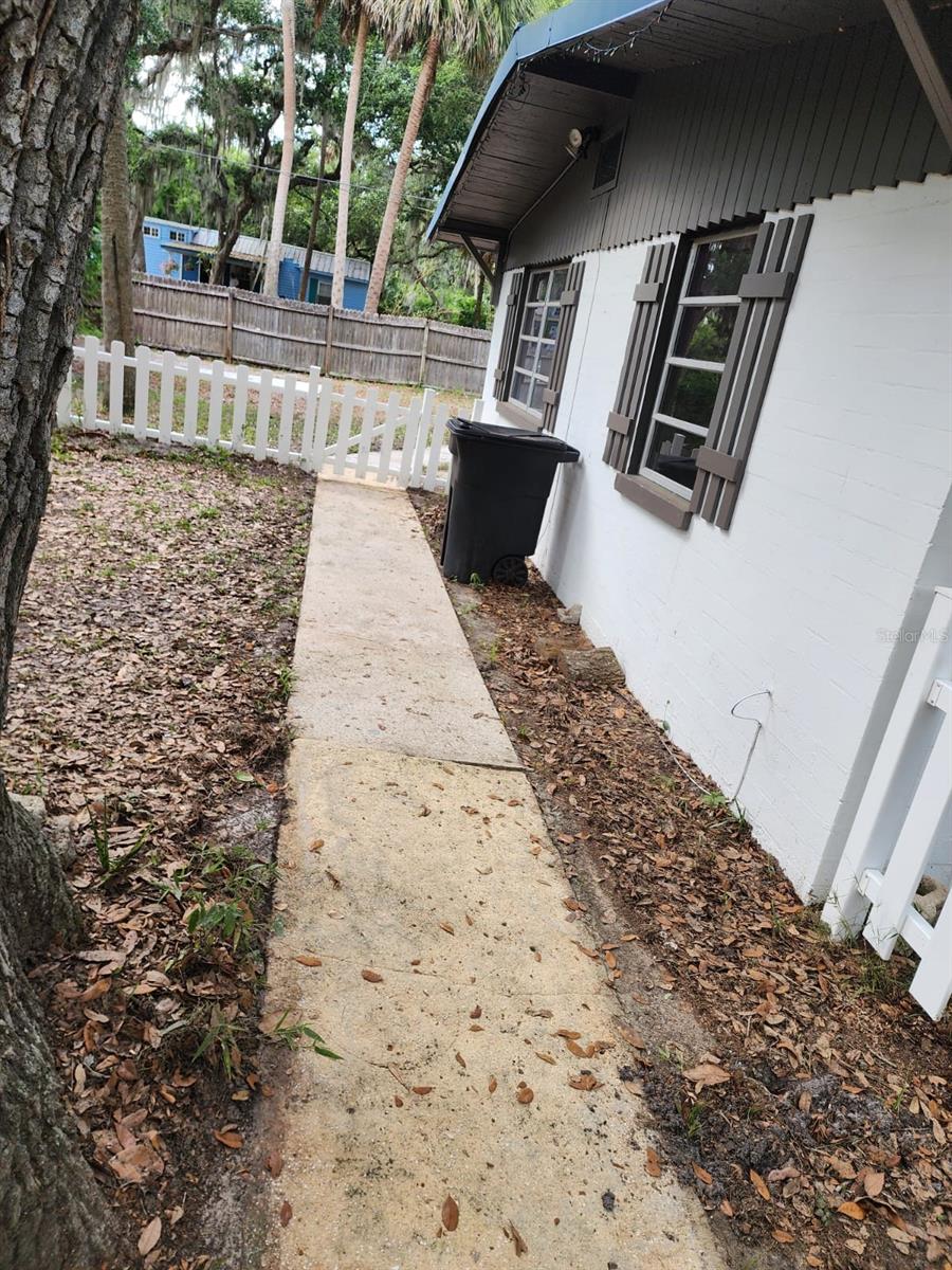 JOSE PARK SUB - Residential Lease