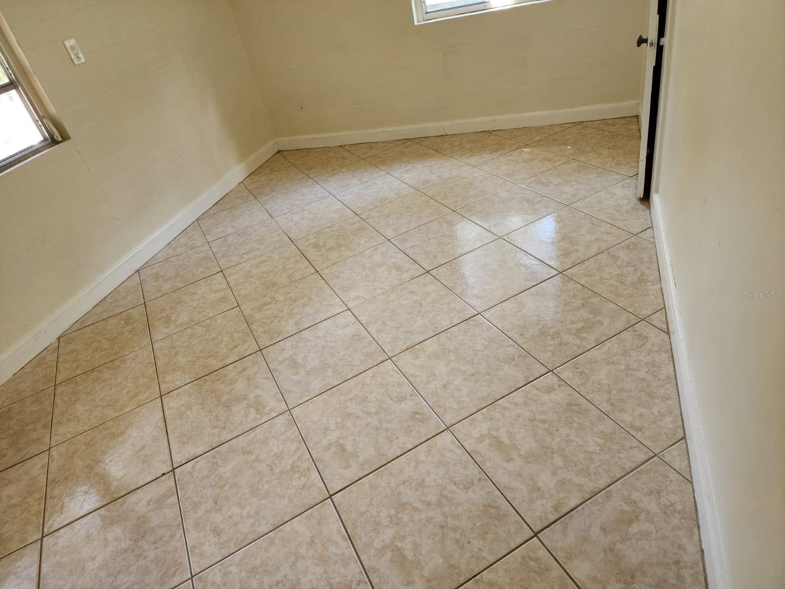 JOSE PARK SUB - Residential Lease