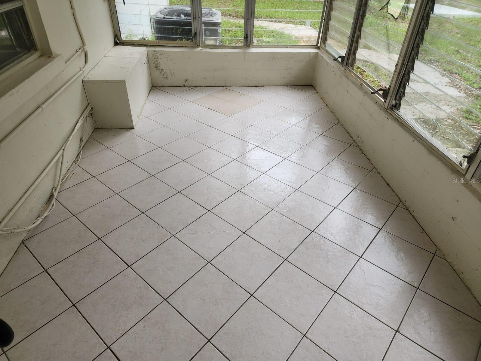 JOSE PARK SUB - Residential Lease