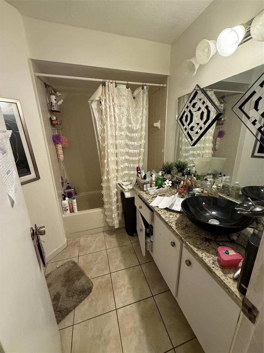 SOUTHPOINTE CONDO - Residential