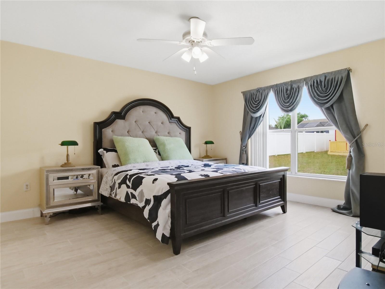 BEVERLY RISE PH 02 - Residential