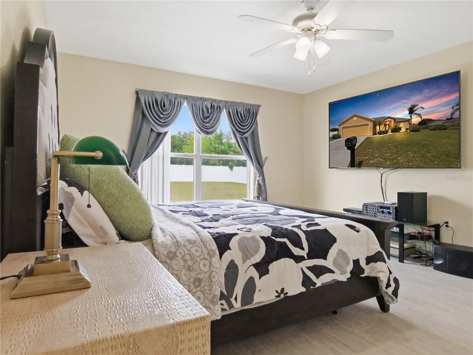 BEVERLY RISE PH 02 - Residential