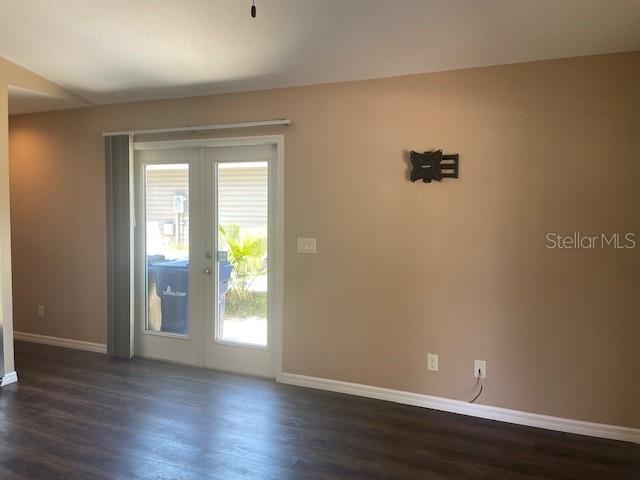 BEVERLY TERRACE - Residential Lease