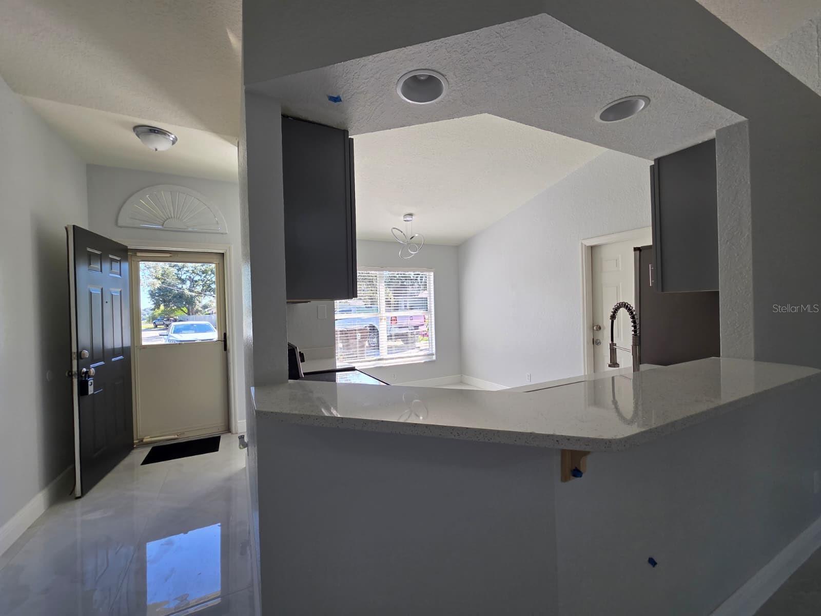 LAKEVIEW MANOR - Residential