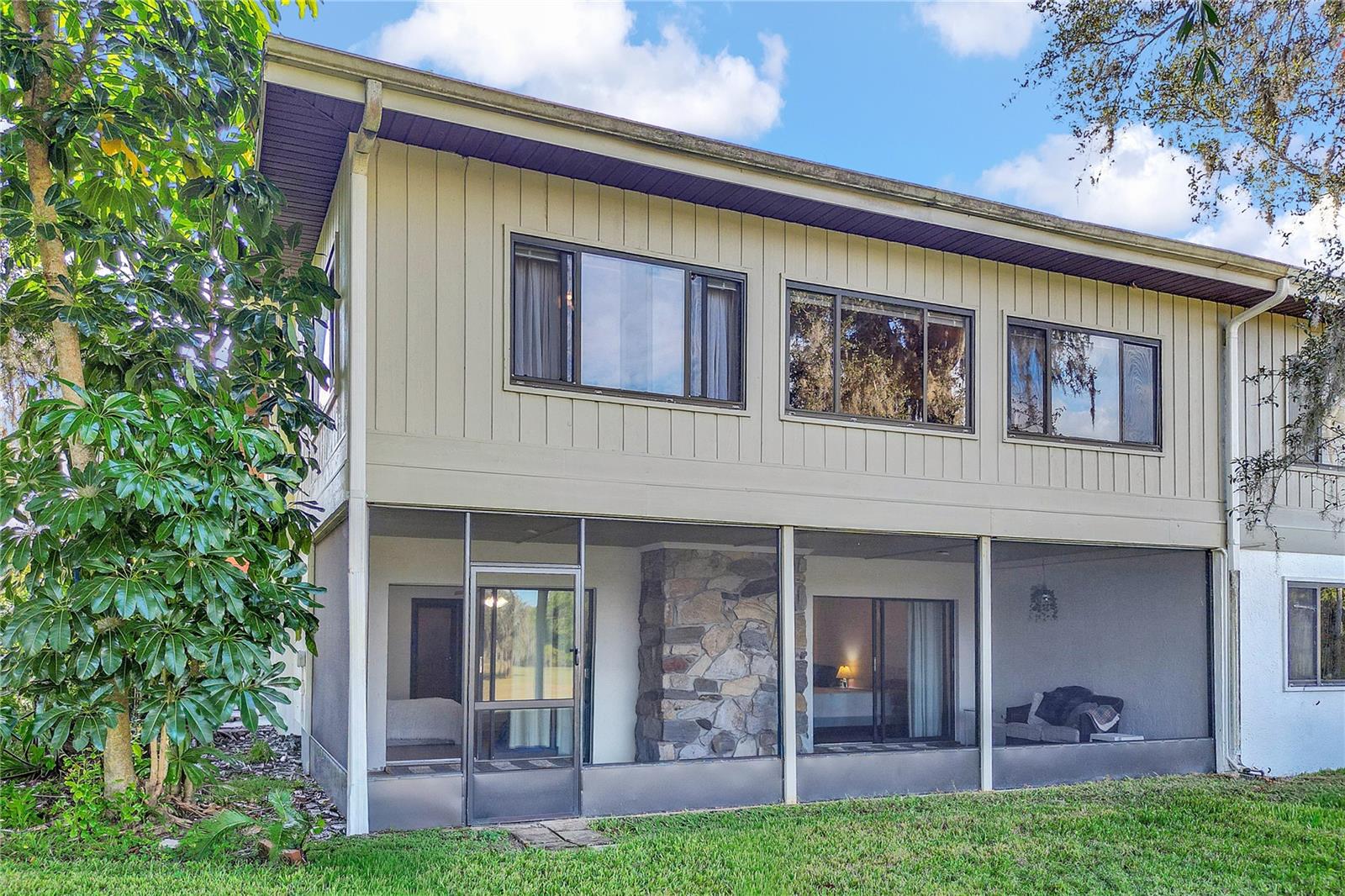 ARROWHEAD GOLF AND COUNTRY CLUB - Residential