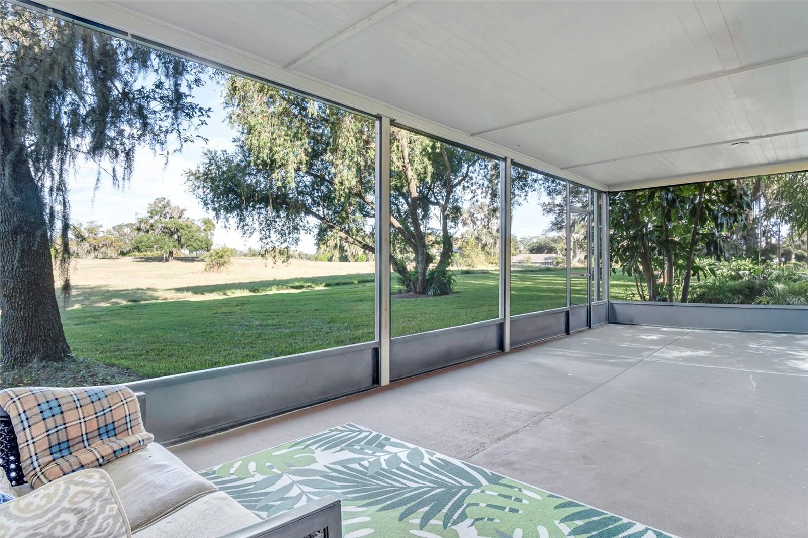 ARROWHEAD GOLF AND COUNTRY CLUB - Residential