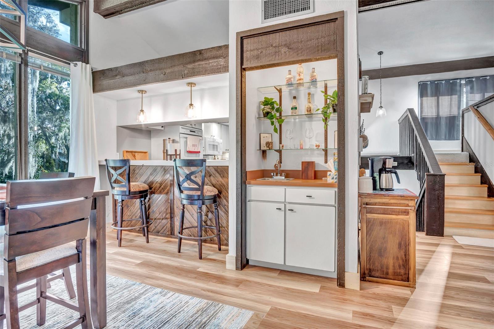 ARROWHEAD GOLF AND COUNTRY CLUB - Residential