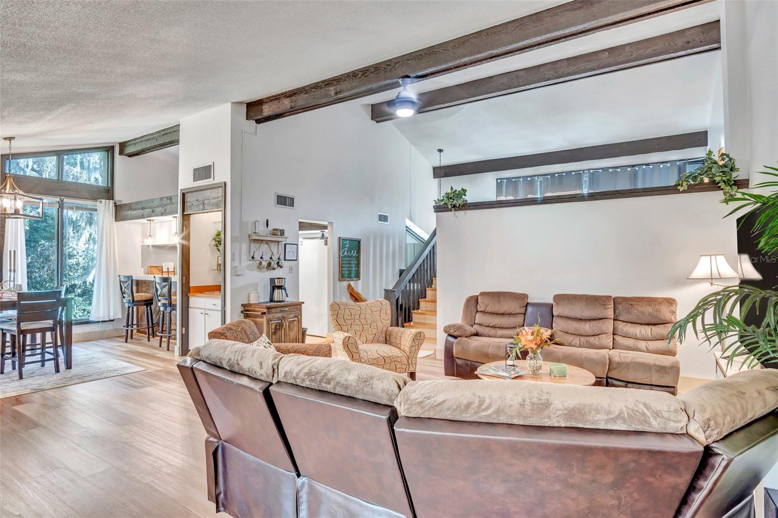 ARROWHEAD GOLF AND COUNTRY CLUB - Residential