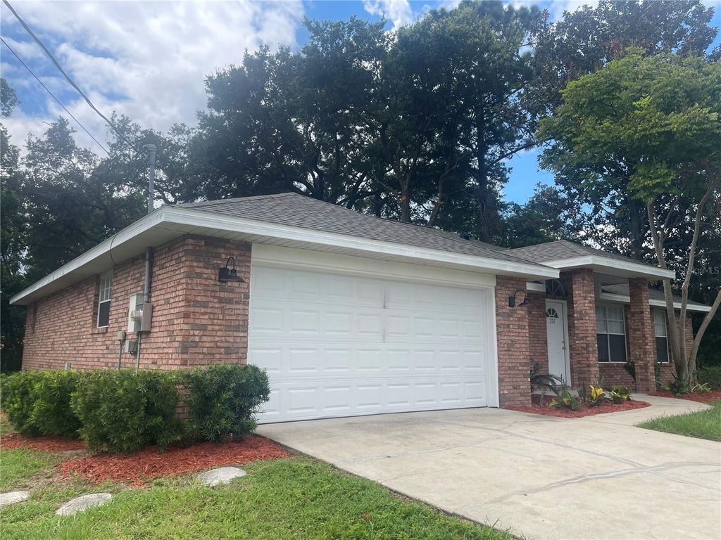 Photo of 225 Deleon Road, Debary, FL 32713 (MLS # O6345220)