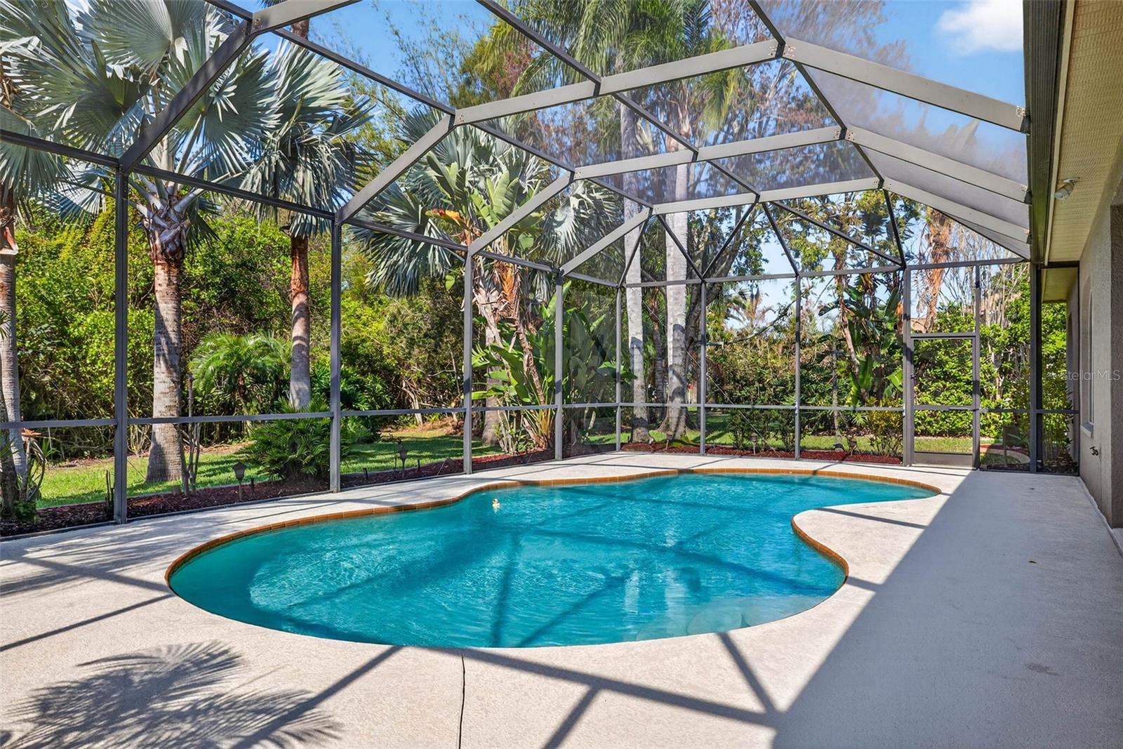 IVY LAKE ESTATES - Residential