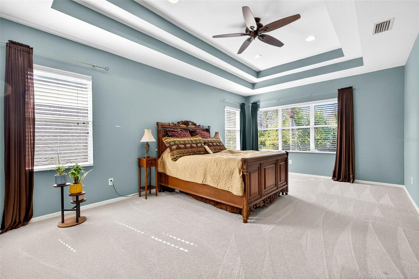 IVY LAKE ESTATES - Residential