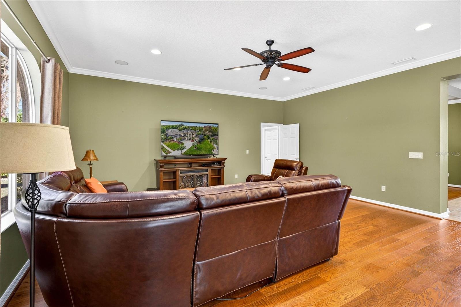 IVY LAKE ESTATES - Residential