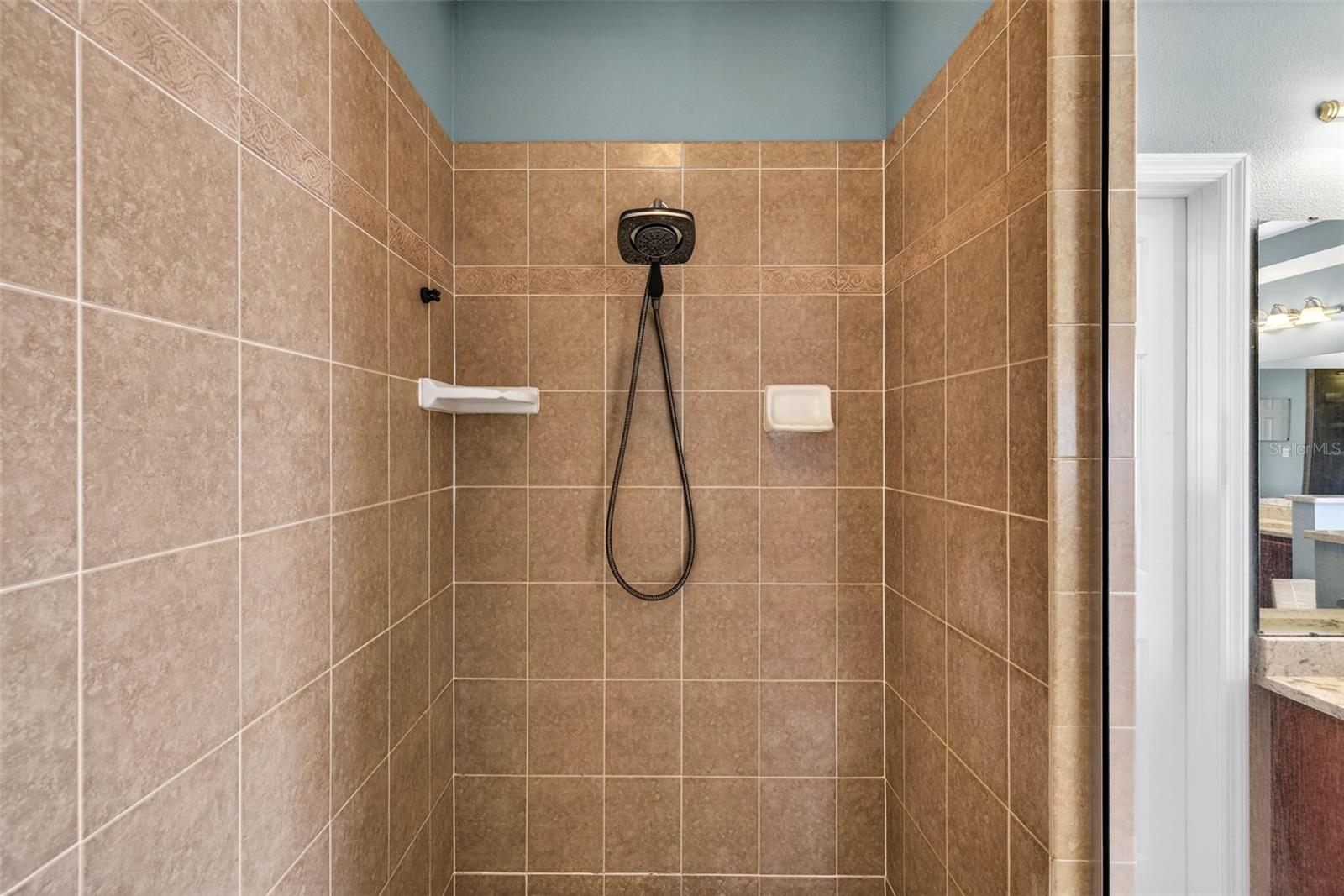 IVY LAKE ESTATES - Residential