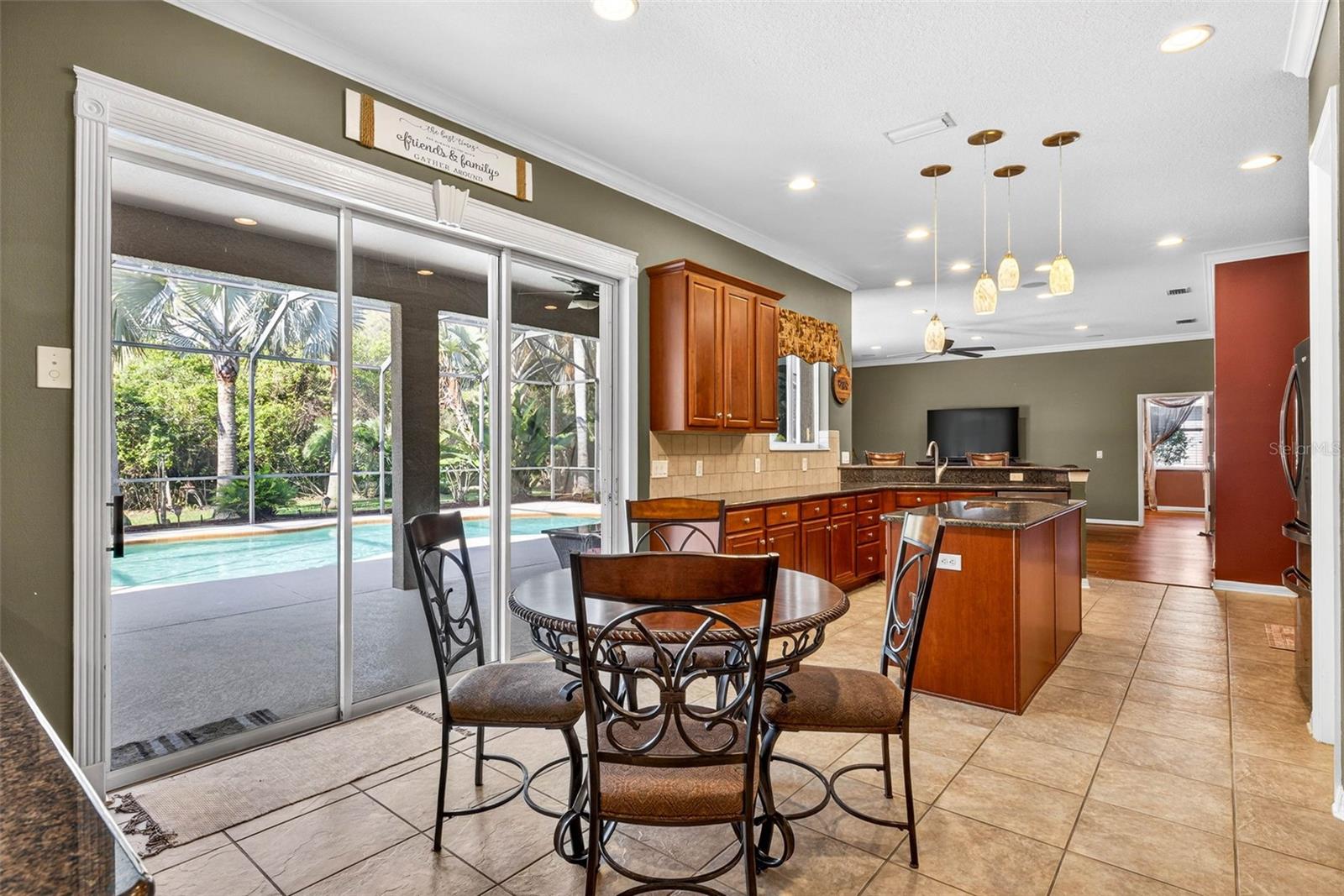 IVY LAKE ESTATES - Residential