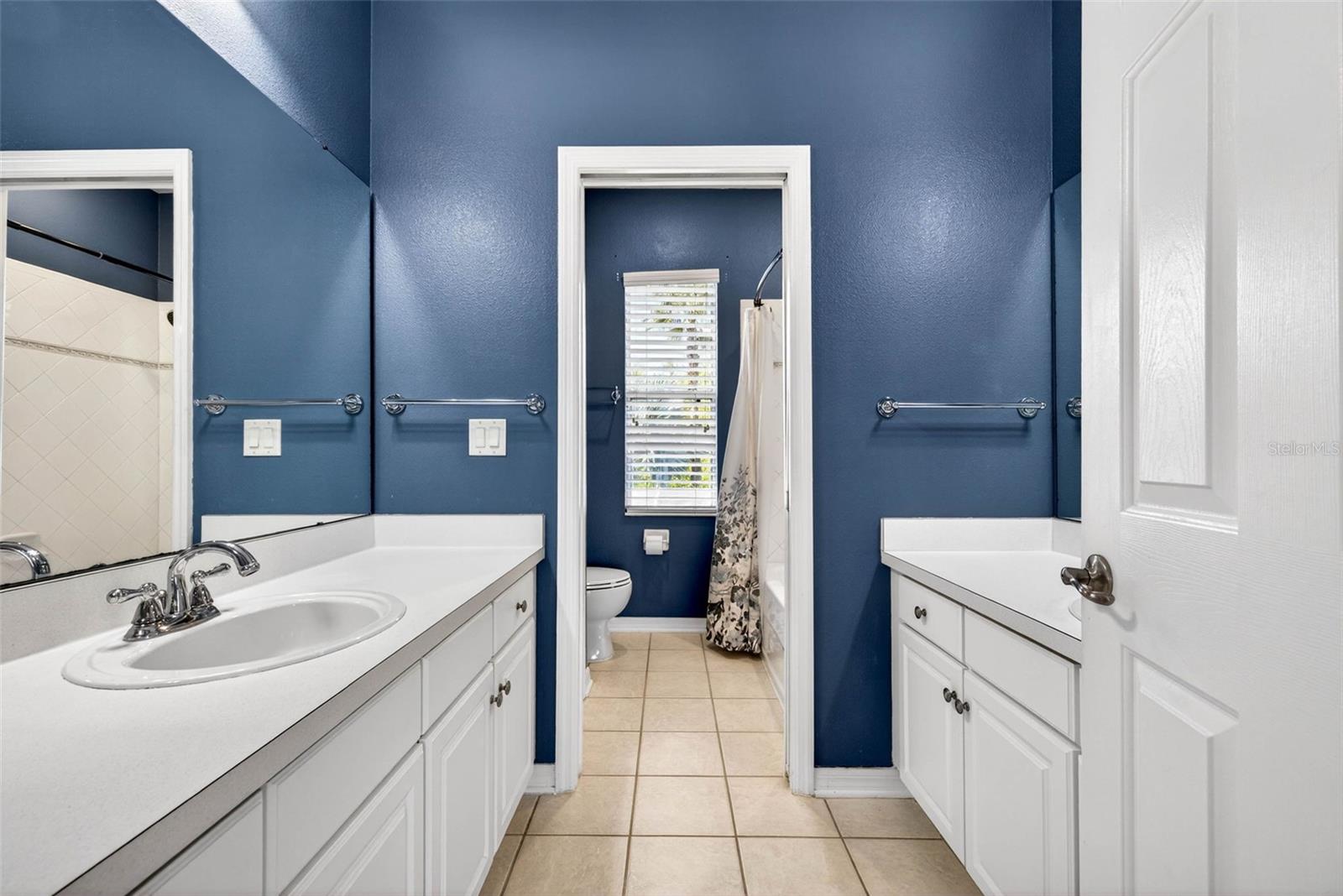 IVY LAKE ESTATES - Residential